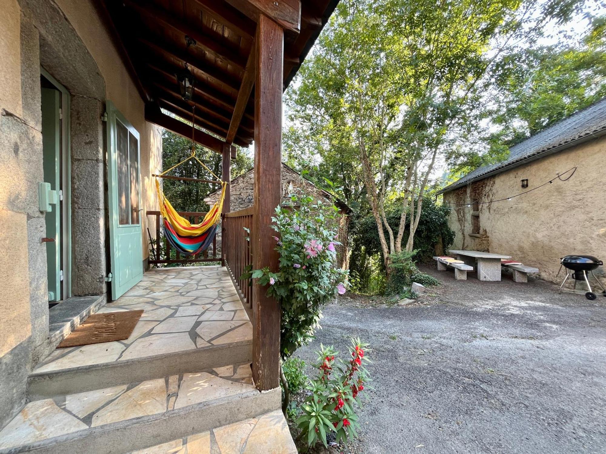Parenthese En Foret - Lodge Baliveau Le Bez  Экстерьер фото