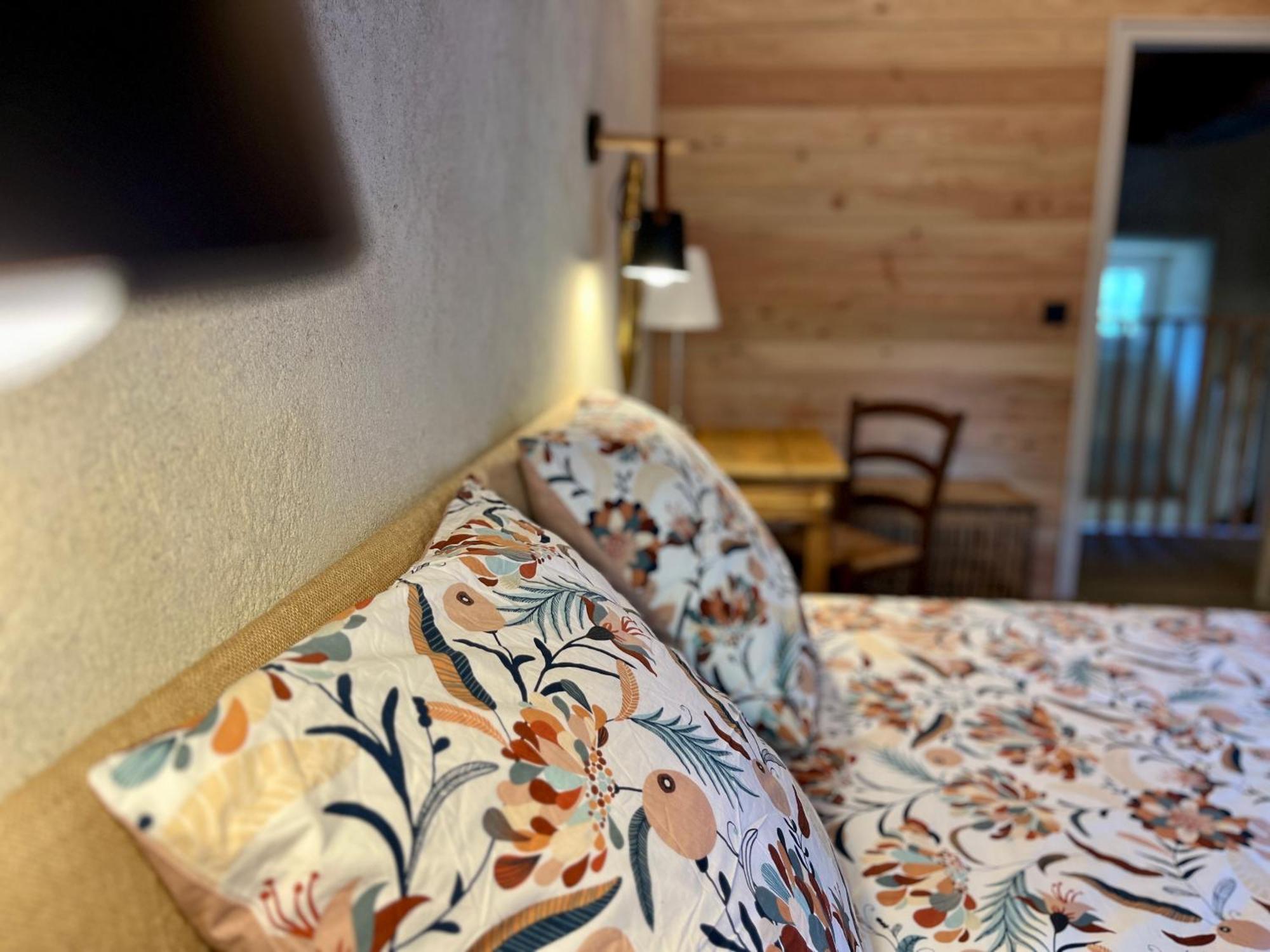 Parenthese En Foret - Lodge Baliveau Le Bez  Экстерьер фото
